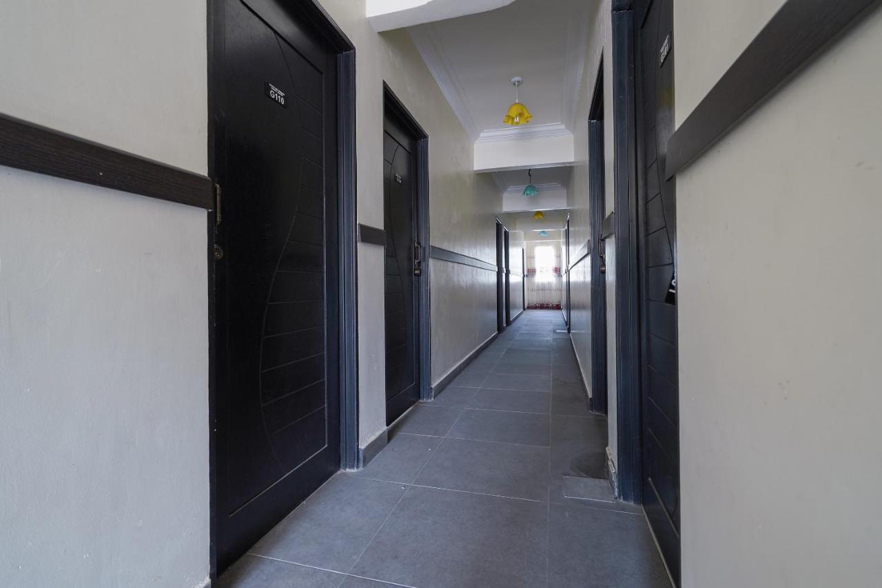 Oyo 90451 Bangi Moya Guesthouse المظهر الخارجي الصورة